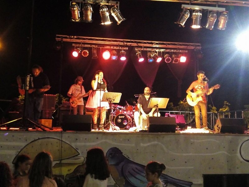 Zambra Fusión Rumbera presta servicio en la subcategoría de  en 