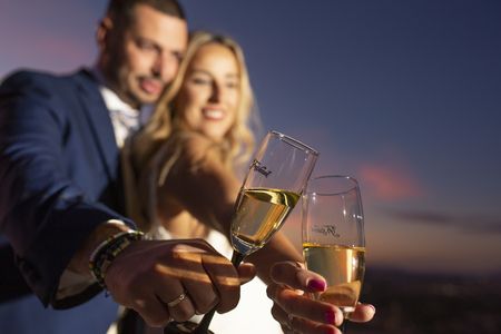 Cortés fotógrafos presta servicio en la subcategoría de Fotógrafos de bodas en Murcia