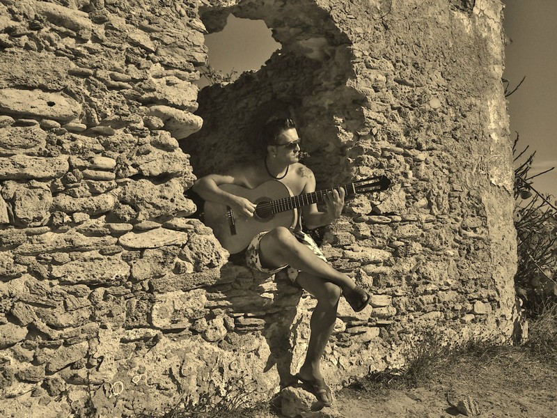 David Heredia Flamenco presta servicio en la subcategoría de  en 