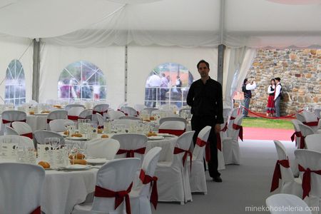 Mineko Hostelería presta servicio en la subcategoría de Catering en Vizcaya