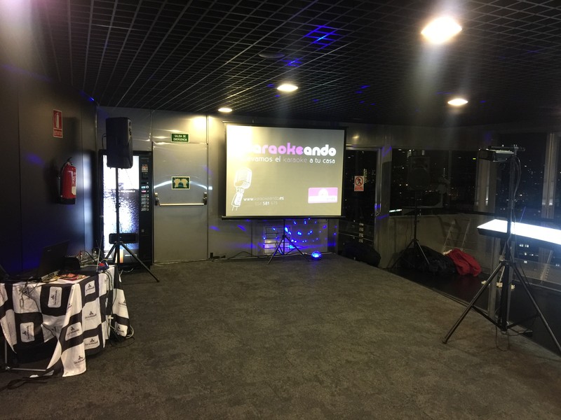 Karaokeando presta servicio en la subcategoría de  en 