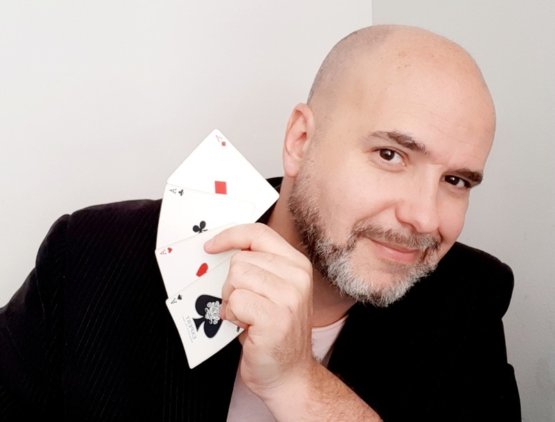 Henry Jr. presta servicio en la subcategoría de  en 