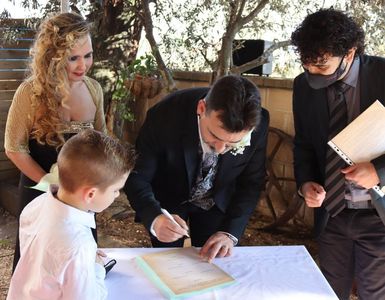 Cecilio Rodríguez | Maestro de ceremonias presta servicio en la subcategoría de Maestros de Ceremonias, Oficiantes y Presentadores en Barcelona