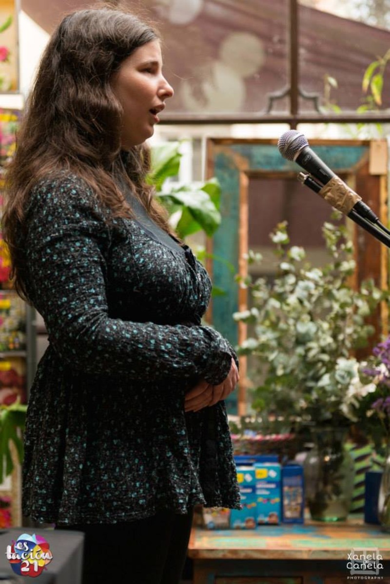 Carmen Massanet, soprano lírica presta servicio en la subcategoría de  en 