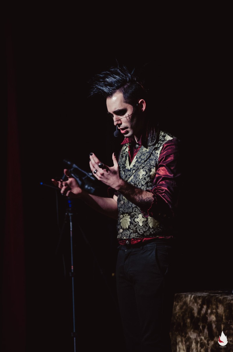 Acherón Delacroix presta servicio en la subcategoría de  en 