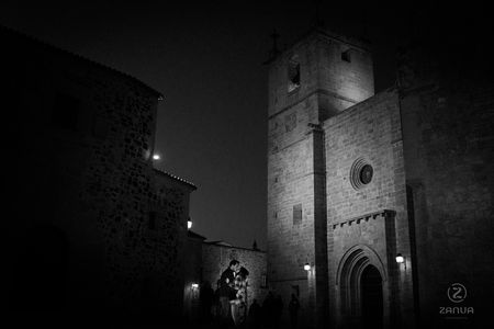 ZANUA presta servicio en la subcategoría de Fotógrafos de bodas en Badajoz