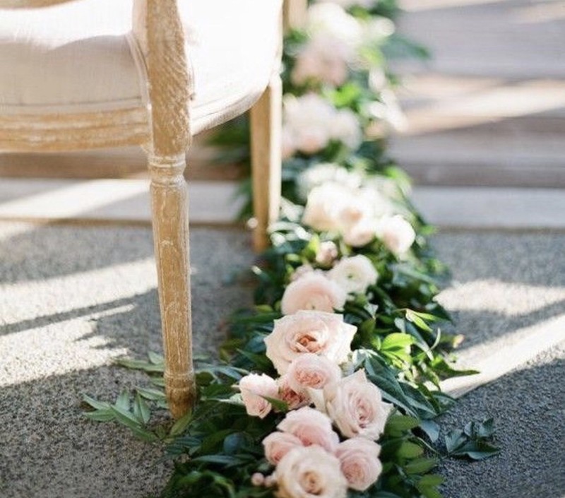 White Jacaranda presta servicio en la subcategoría de  en 