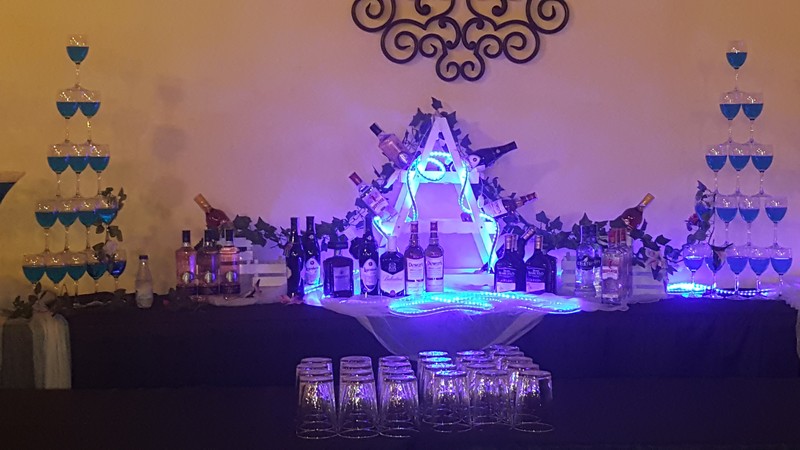 Catering José Román presta servicio en la subcategoría de  en 