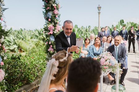 AC Bodas presta servicio en la subcategoría de Maestros de Ceremonias, Oficiantes y Presentadores en Santa Cruz de Tenerife