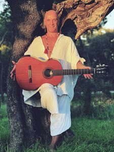 Lagartijas Colorá presta servicio en la subcategoría de Flamenco y Coros Rocieros en Madrid