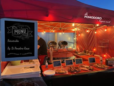 Di Pomodoro Rosso presta servicio en la subcategoría de Catering en Valencia