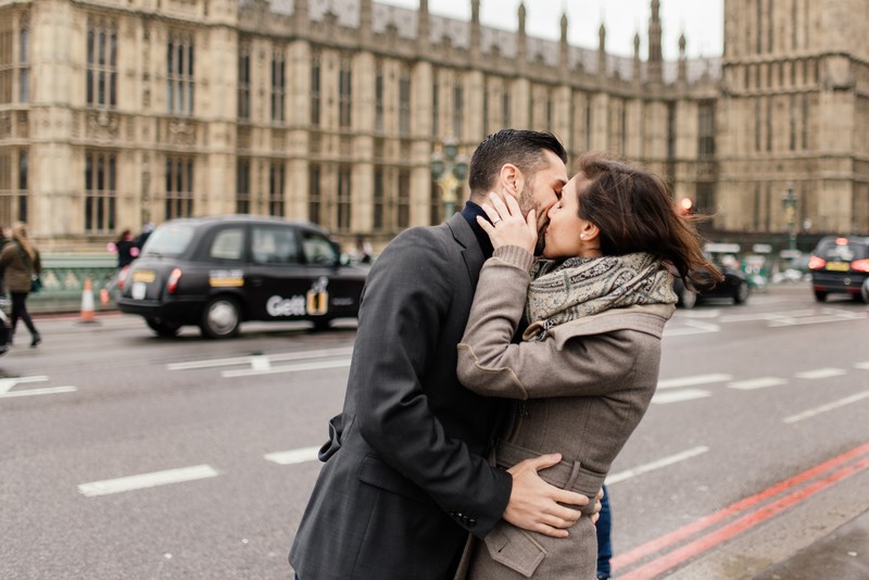 Manu Alcolado presta servicio en la subcategoría de  en 