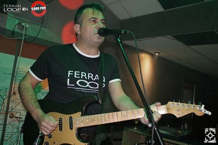 FERRAN LOOP presta servicio en la subcategoría de Orquestas, cantantes y grupos en Castellón