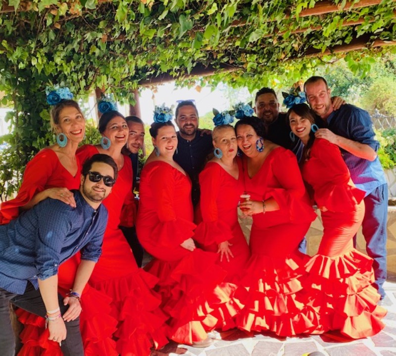 Coro Rociero Por Derecho presta servicio en la subcategoría de  en 