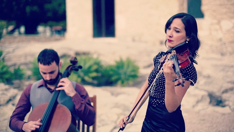 Sonora Música para Eventos presta servicio en la subcategoría de  en 