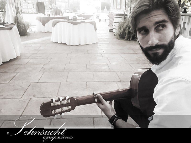 Sehnsucht Agrupaciones presta servicio en la subcategoría de  en 