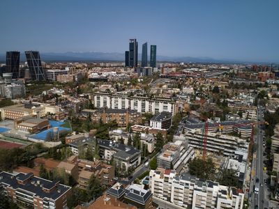 ELEVON DRONES presta servicio en la subcategoría de Video y fotografía con drones en Madrid