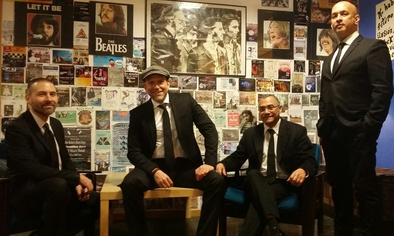 4eM presta servicio en la subcategoría de  en 