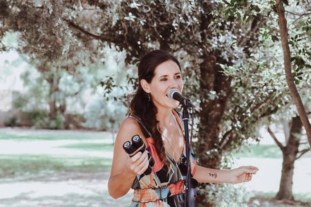 Le Kartoon presta servicio en la subcategoría de Orquestas, cantantes y grupos en Islas Baleares