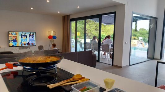 Lorena Vanderberg kitchen Lab presta servicio en la subcategoría de Catering fiestas y celebraciones en Alicante