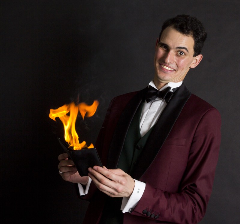 Tyler Haze Magic presta servicio en la subcategoría de  en 