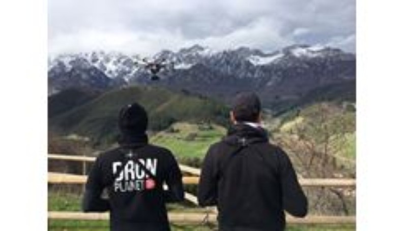 Dron Planet presta servicio en la subcategoría de  en 