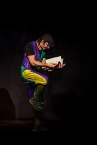 Mister Vago presta servicio en la subcategoría de Magos en Girona