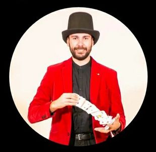 MagicMazo presta servicio en la subcategoría de Magos en Valencia