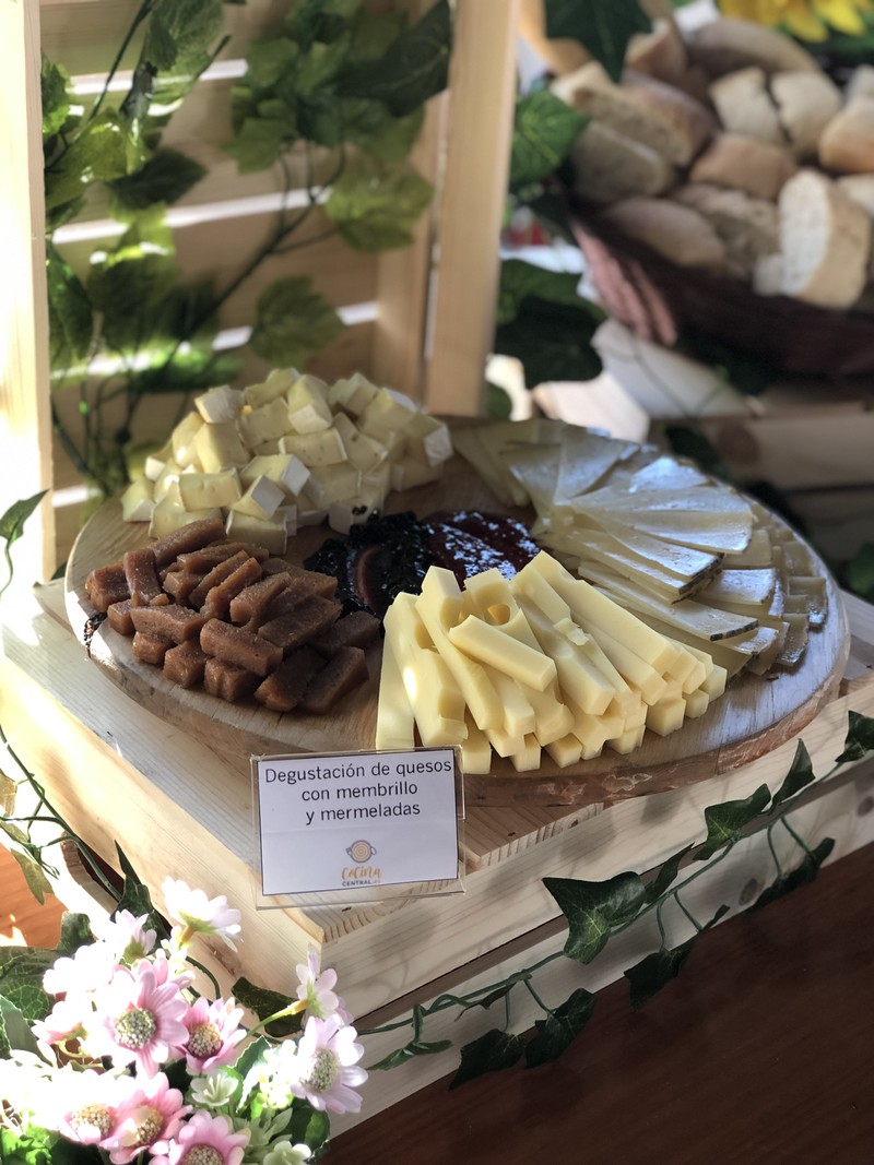 Cocina Central presta servicio en la subcategoría de  en 