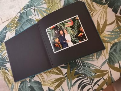 Nika Weddings & Events presta servicio en la subcategoría de Fotomatón y Photocall en Sevilla