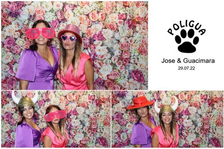 Photoparty presta servicio en la subcategoría de Fotomatón y Photocall en Madrid