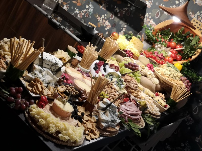 La Dolce Catering / Tu Happy Day Desayunos a domicilio presta servicio en la subcategoría de  en 