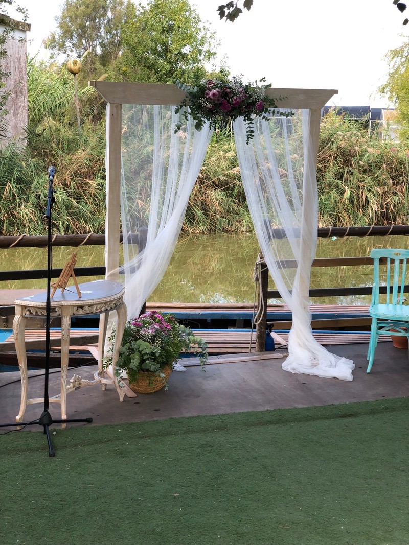 Frangipani eventos presta servicio en la subcategoría de  en 