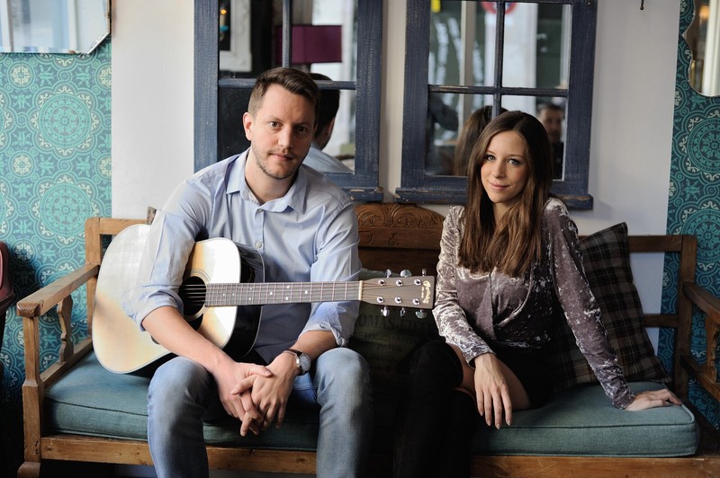 Dúo Marla Sloan presta servicio en la subcategoría de  en 