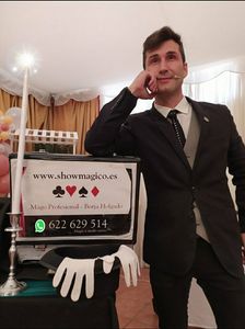 Borja Holgado - Showmagico.es presta servicio en la subcategoría de Magos para niños en Madrid
