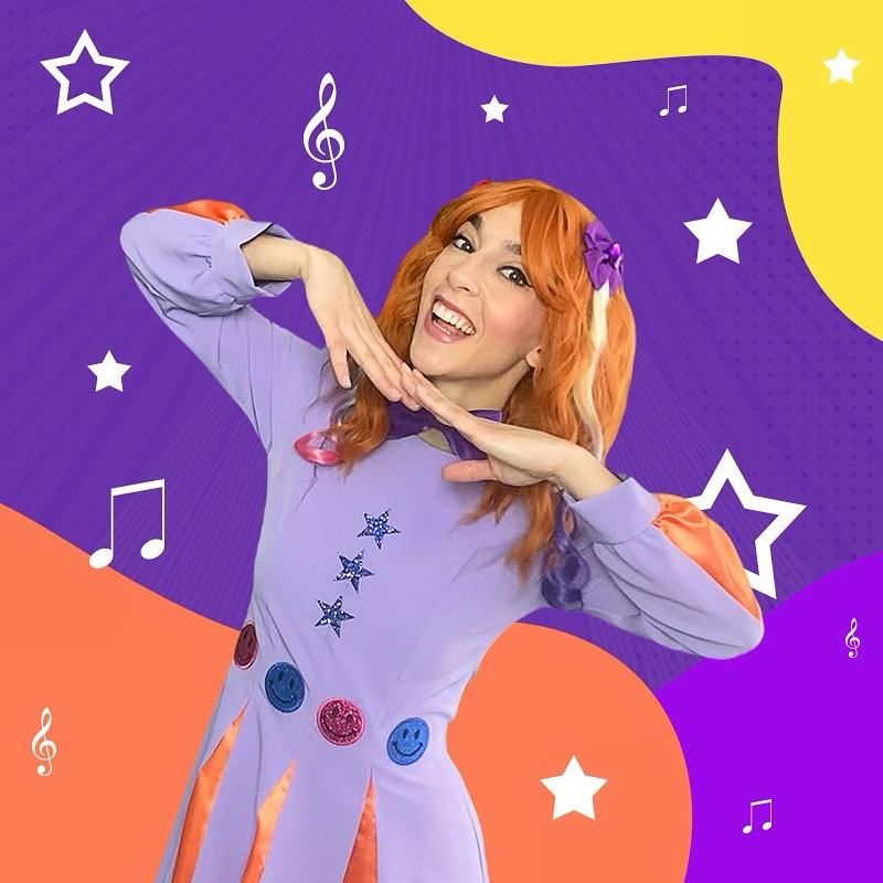 Mila Mola presta servicio en la subcategoría de  en 