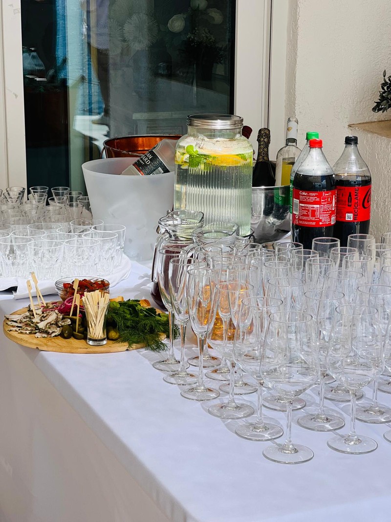 Costa blanca catering  presta servicio en la subcategoría de  en 