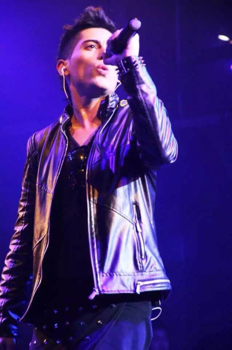 Rodrigo Muñoz presta servicio en la subcategoría de  en 