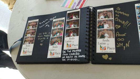 Plataforma 360º Al-Kalat presta servicio en la subcategoría de Fotomatón y Photocall en Cádiz