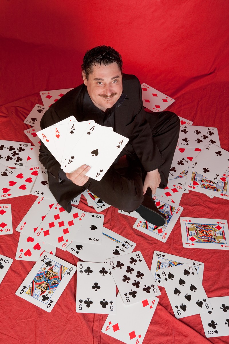 Gran Alexander presta servicio en la subcategoría de  en 