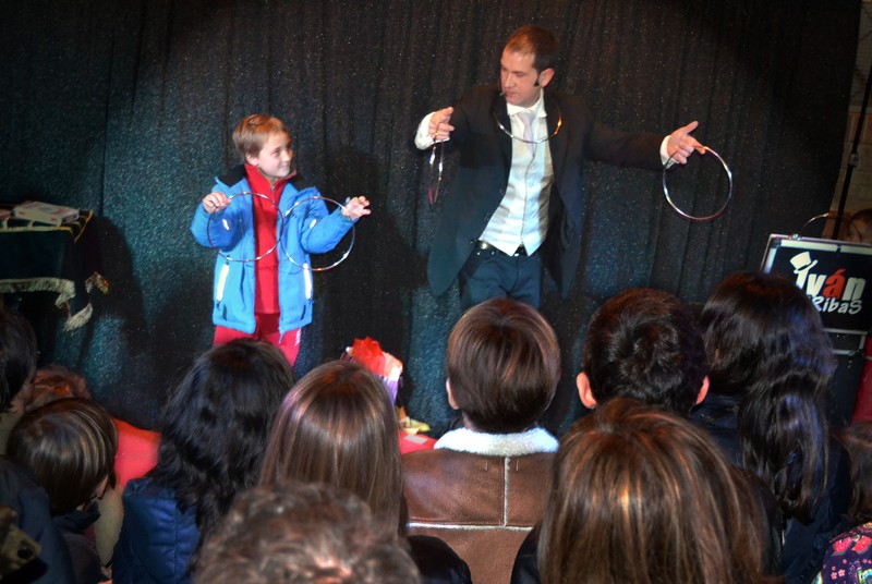 Mago Iván Arribas presta servicio en la subcategoría de  en 