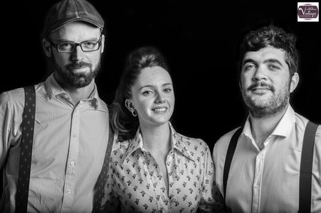 Let´s Vintage presta servicio en la subcategoría de Grupos de Jazz en Málaga