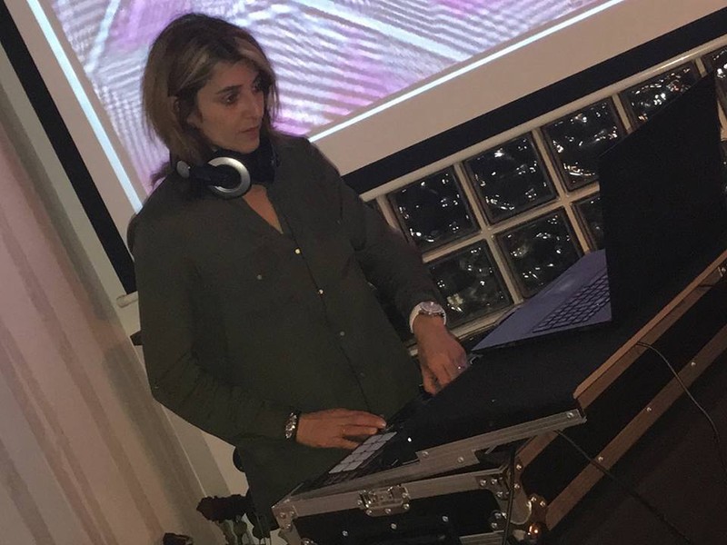Dj Liziane Eventos Sociales y Corporativos presta servicio en la subcategoría de  en 
