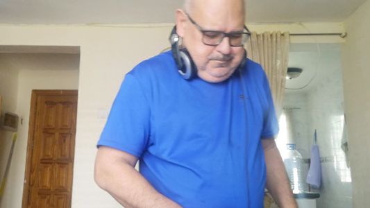 Dj Juliest presta servicio en la subcategoría de Djs en Santa Cruz de Tenerife