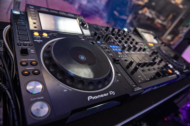 Call & Play Bodas y Eventos presta servicio en la subcategoría de  en 