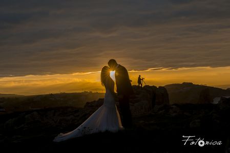 Fotónica presta servicio en la subcategoría de Fotógrafos de bodas en Vizcaya