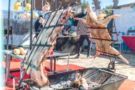 El Costillar Catering presta servicio en la subcategoría de Catering en Alicante