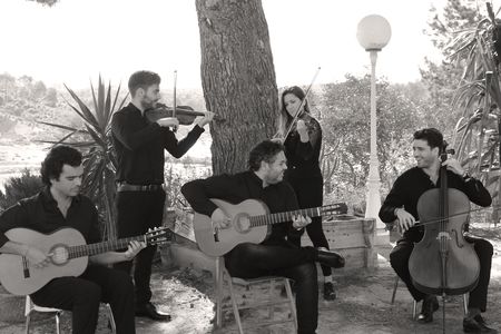 GRUPO DE FLAMENCO, FLAMENCO JAZZ,... presta servicio en la subcategoría de Flamenco y Coros Rocieros en Murcia