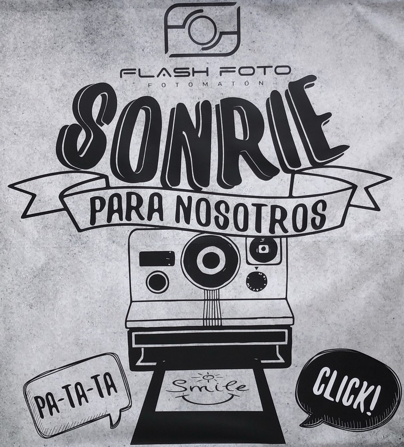 Flash Foto Fotomatón presta servicio en la subcategoría de  en 