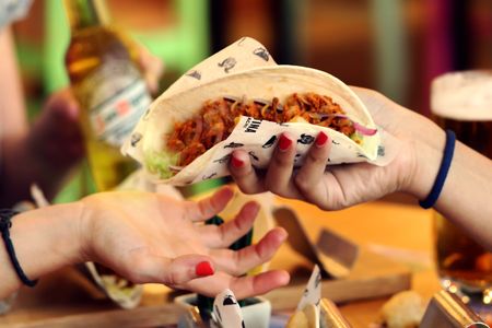 Cantina Mariachi Príncipe de Vergara presta servicio en la subcategoría de Restaurantes para comidas y cenas de empresa en Madrid